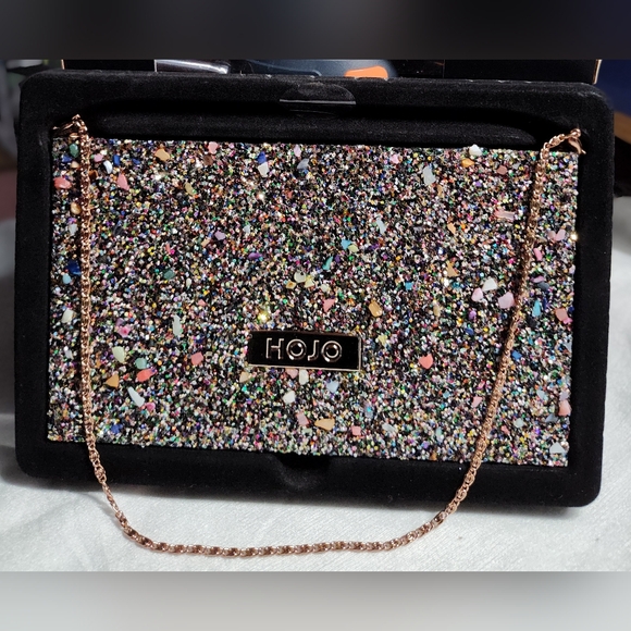 Eyeshadow palette•Palette with chain, purse style•New in Box - Picture 4 of 6